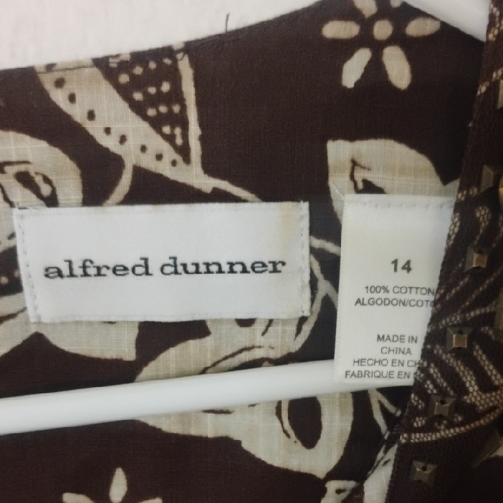 Alfred Dunner Brown and Cream Botanical V-Neck Tunic Top 14 - Picture 3 of 7